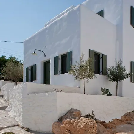The Olive House Науса